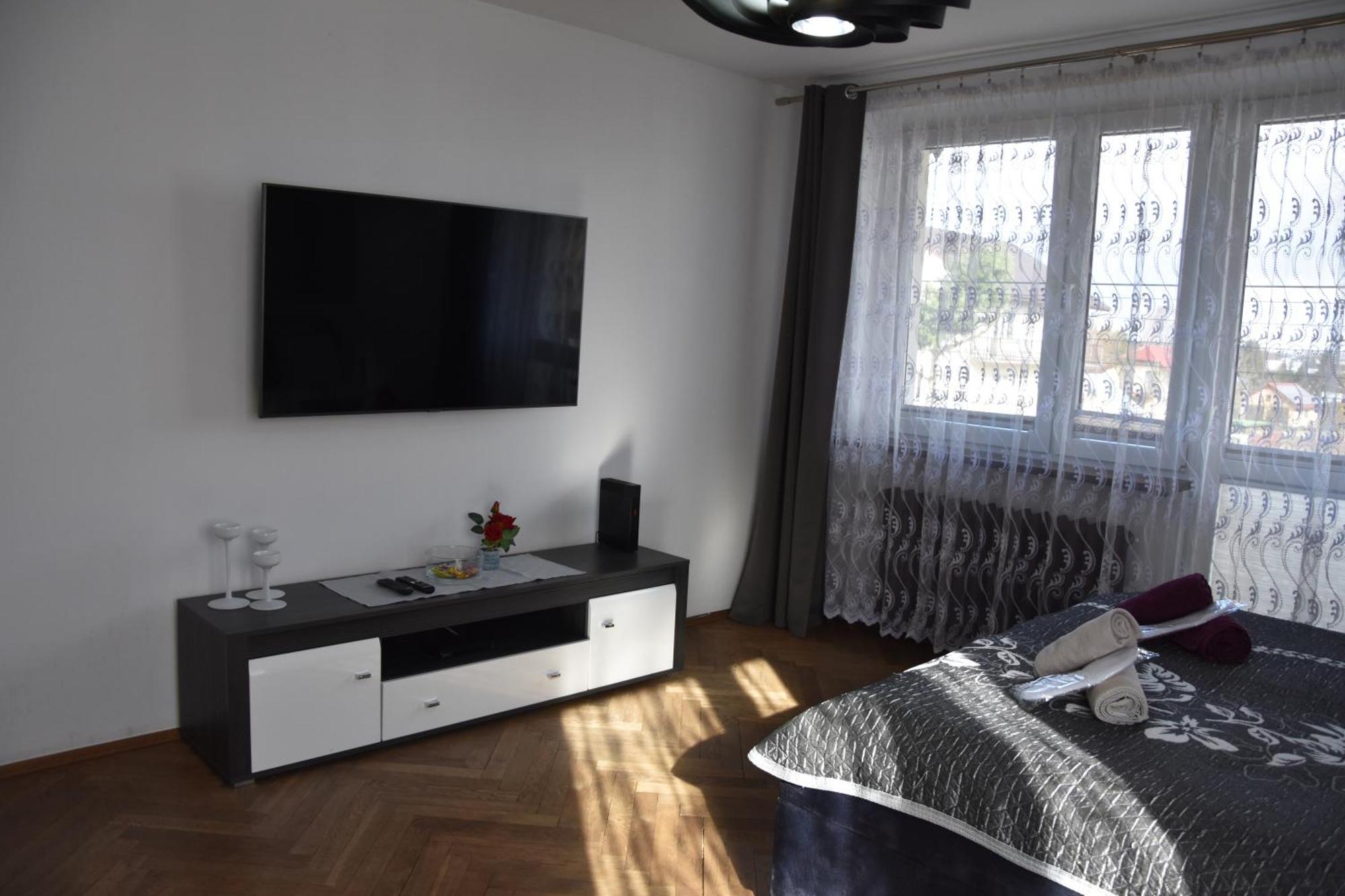 Apartament Night Premium Krasków Exterior foto