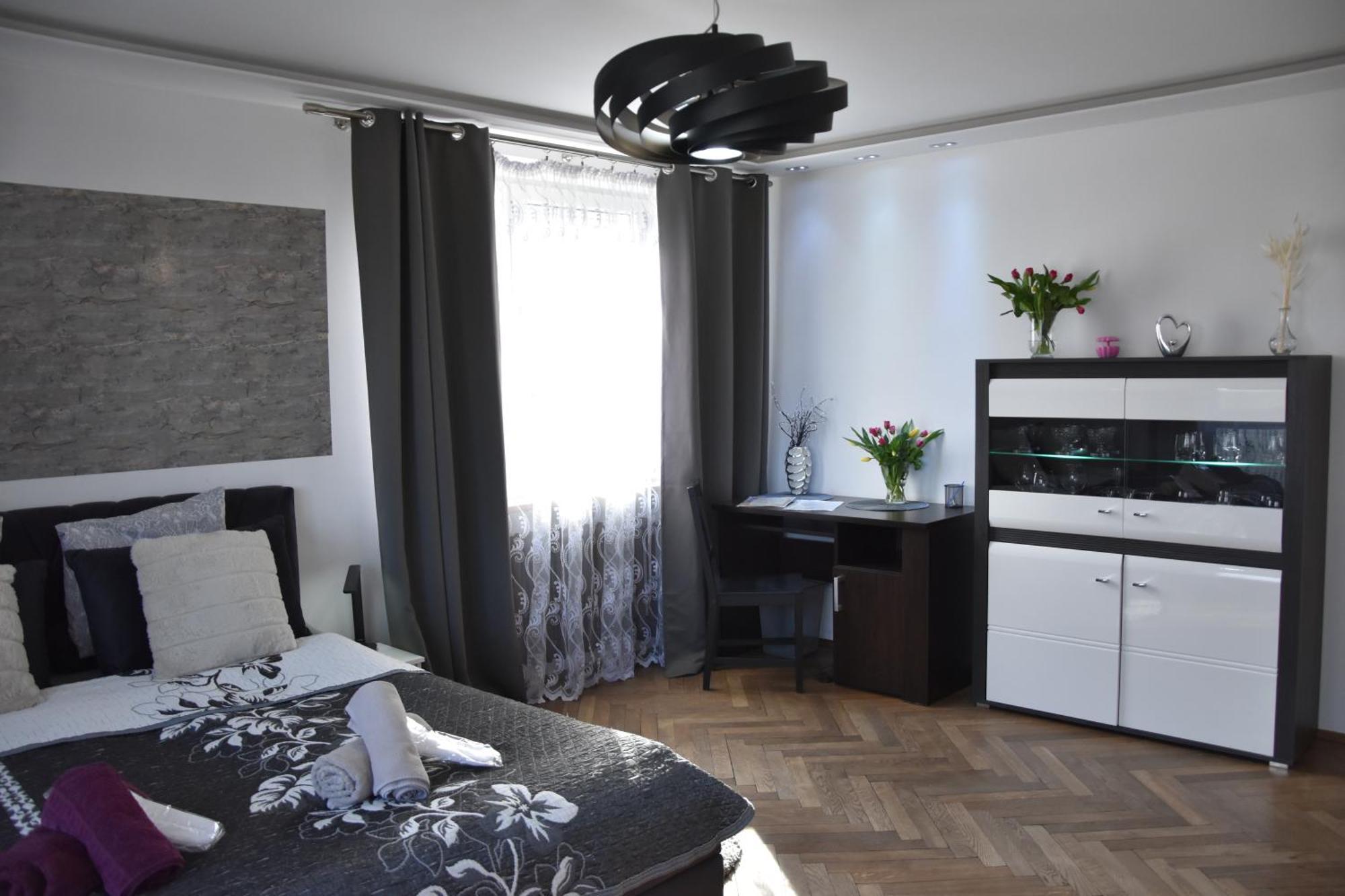 Apartament Night Premium Krasków Exterior foto