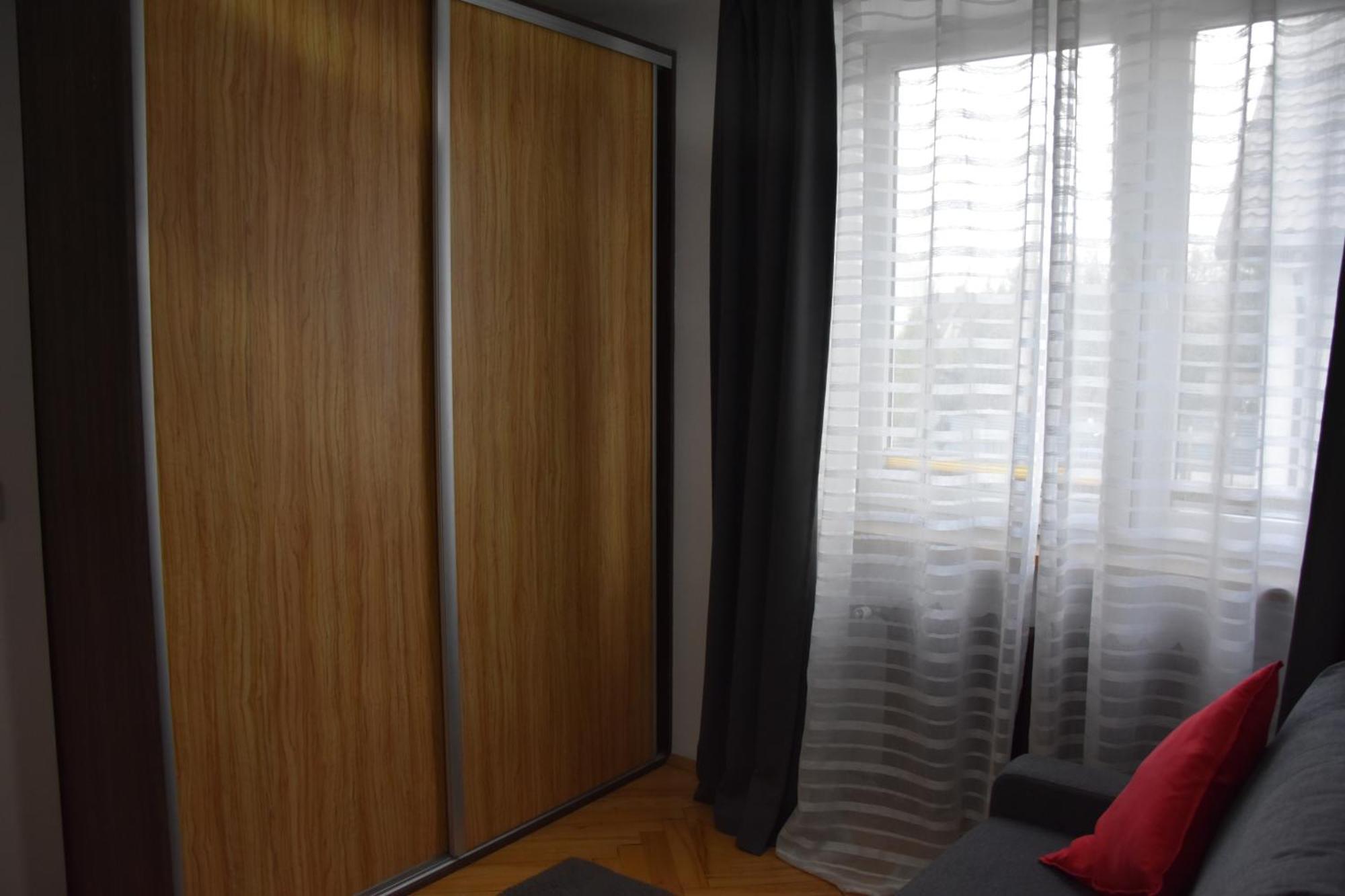 Apartament Night Premium Krasków Exterior foto